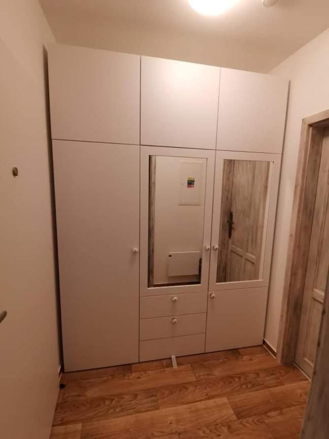 Poetic Apartment Микулов Екстериор снимка